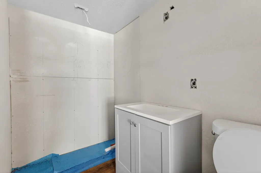 1066 High Point Drive Mineral Wells TX 76067