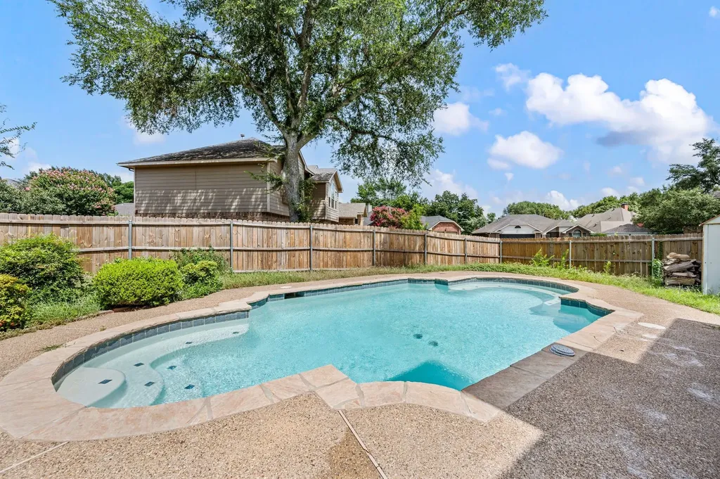 4151 Cedar Drive Grapevine TX 76051