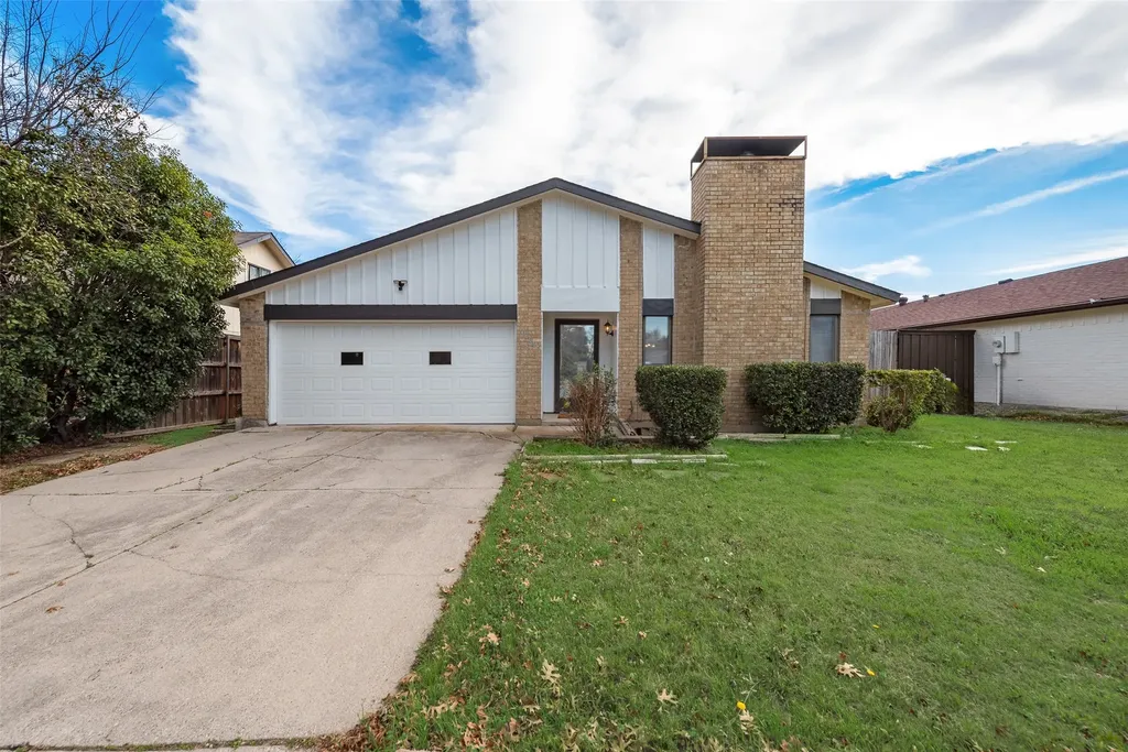 10906 Listi Drive Dallas TX 75238
