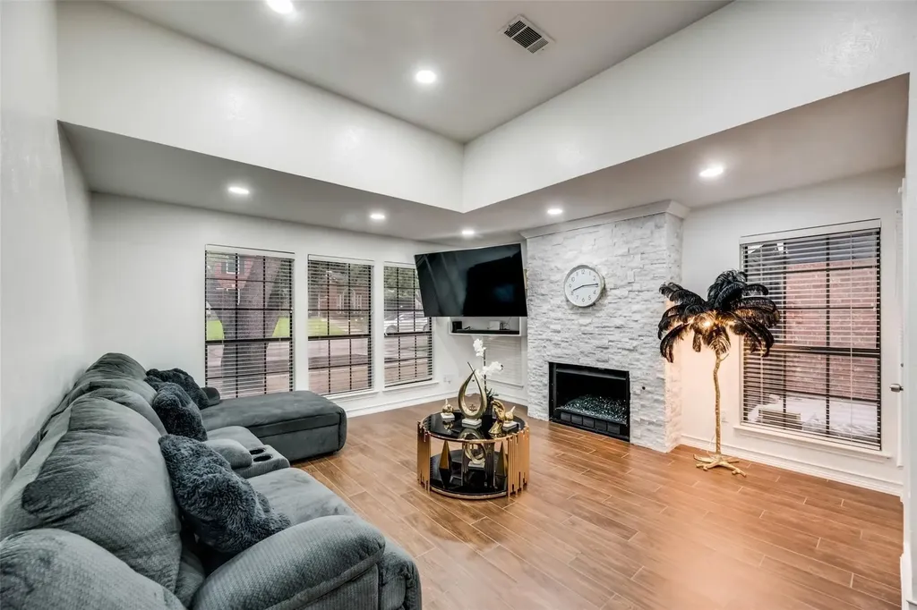 7306 Highland Glen Trail Dallas TX 75248