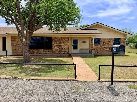 305 S Cleveland Avenue Aspermont TX 79502