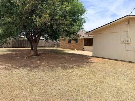 305 S Cleveland Avenue Aspermont TX 79502