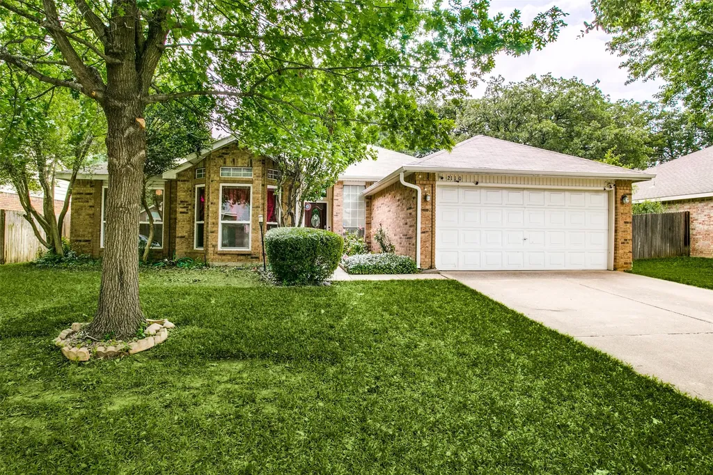 2110 Wedgewood Drive Grapevine TX 76051