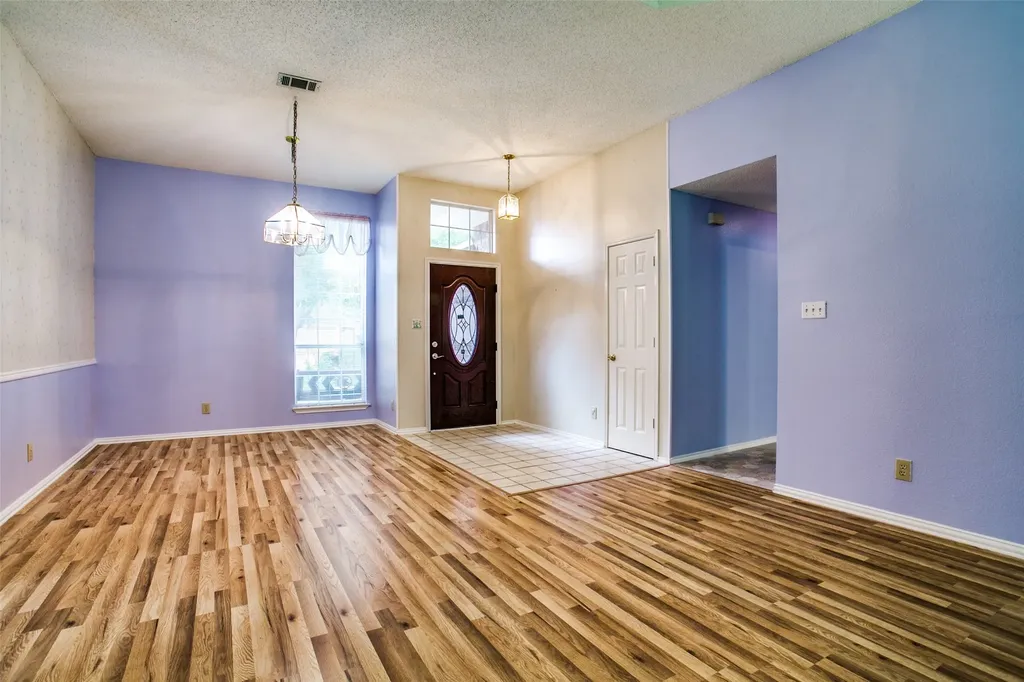 2110 Wedgewood Drive Grapevine TX 76051