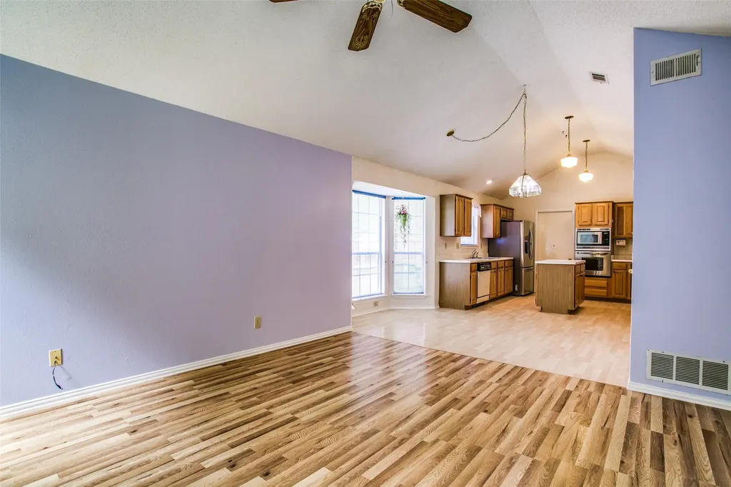 2110 Wedgewood Drive Grapevine TX 76051