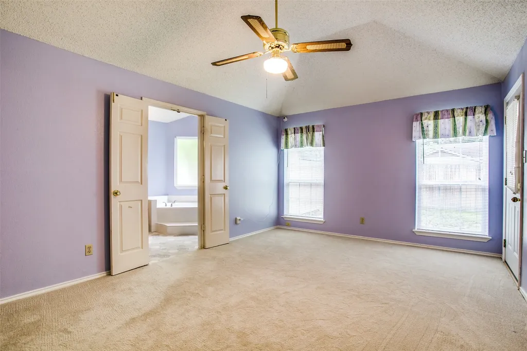 2110 Wedgewood Drive Grapevine TX 76051