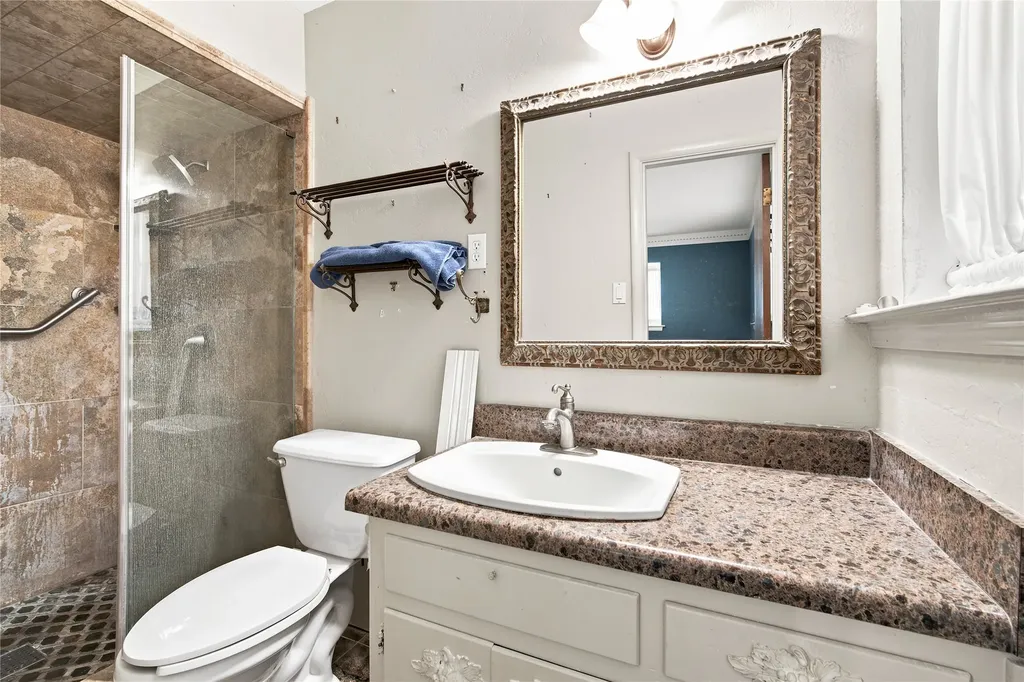 403 Westcliff Drive Euless TX 76040