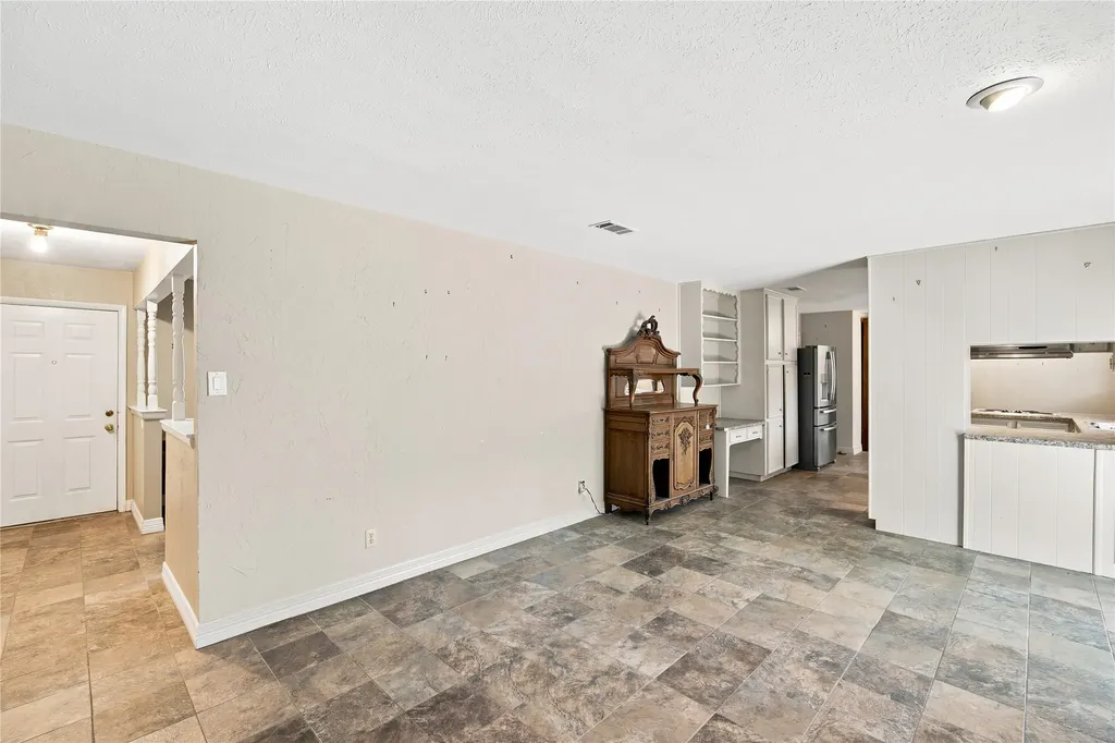403 Westcliff Drive Euless TX 76040