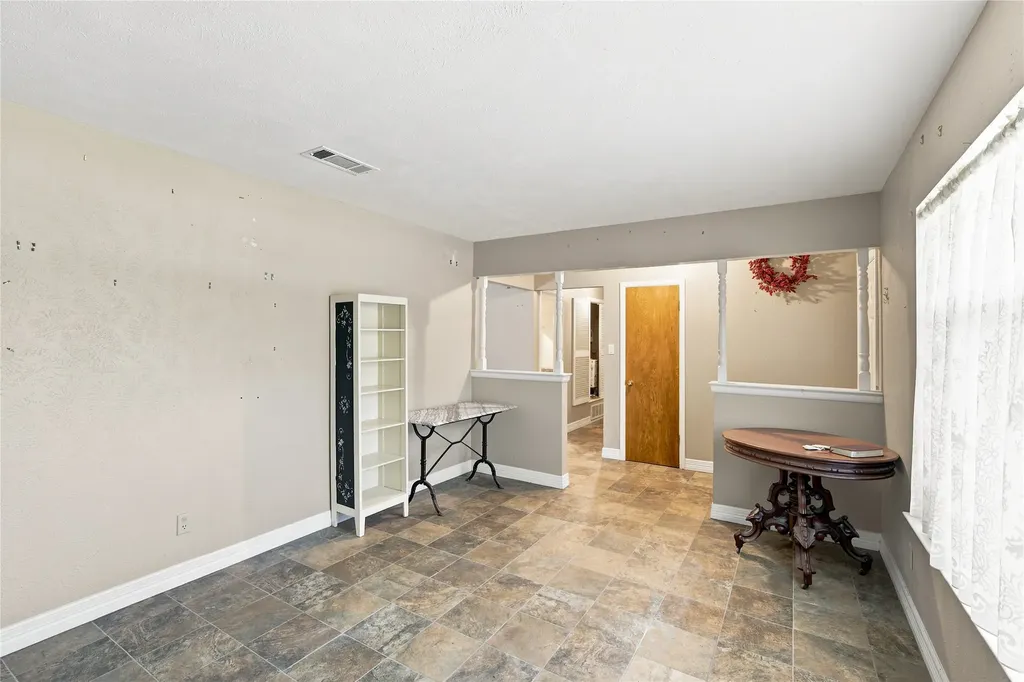 403 Westcliff Drive Euless TX 76040