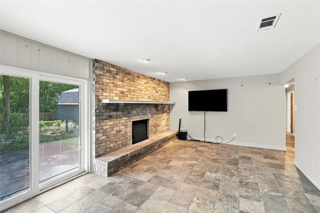 403 Westcliff Drive Euless TX 76040