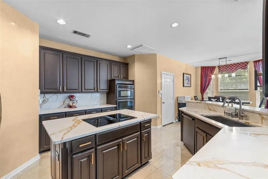 2012 Stevenson Lane Flower Mound TX 75028