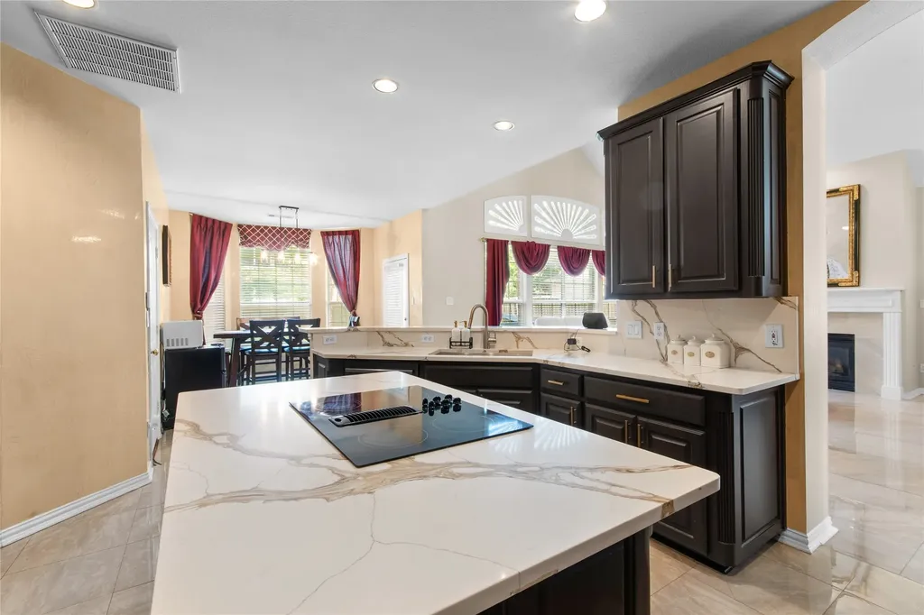 2012 Stevenson Lane Flower Mound TX 75028