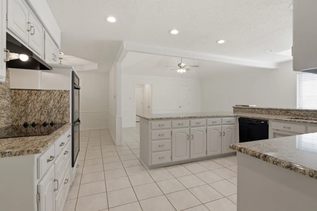 4009 Bowden Hill Lane E Colleyville TX 76034