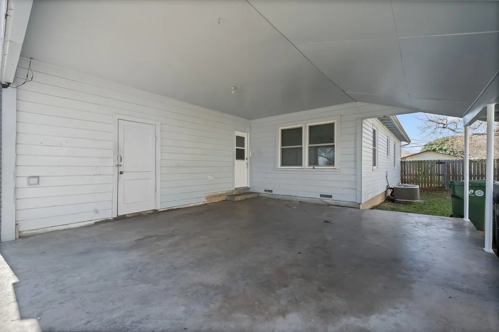 908 Lawrence Drive Waco TX 76710