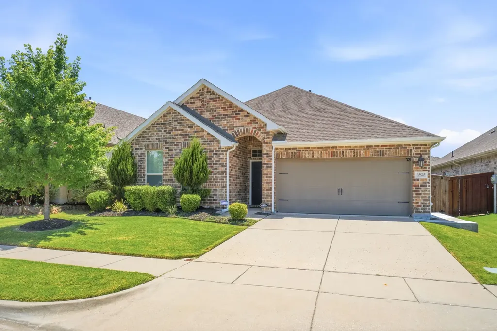 3925 Sunflower Drive Aubrey TX 76227