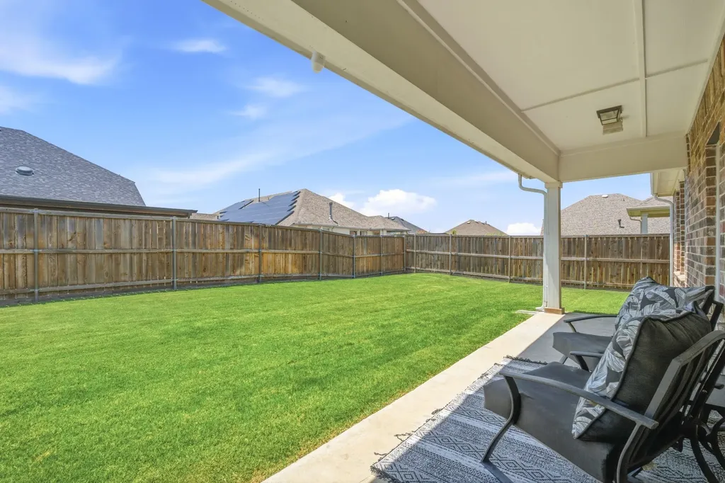 3925 Sunflower Drive Aubrey TX 76227