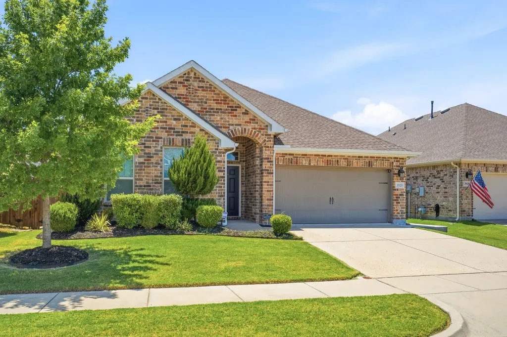 3925 Sunflower Drive Aubrey TX 76227