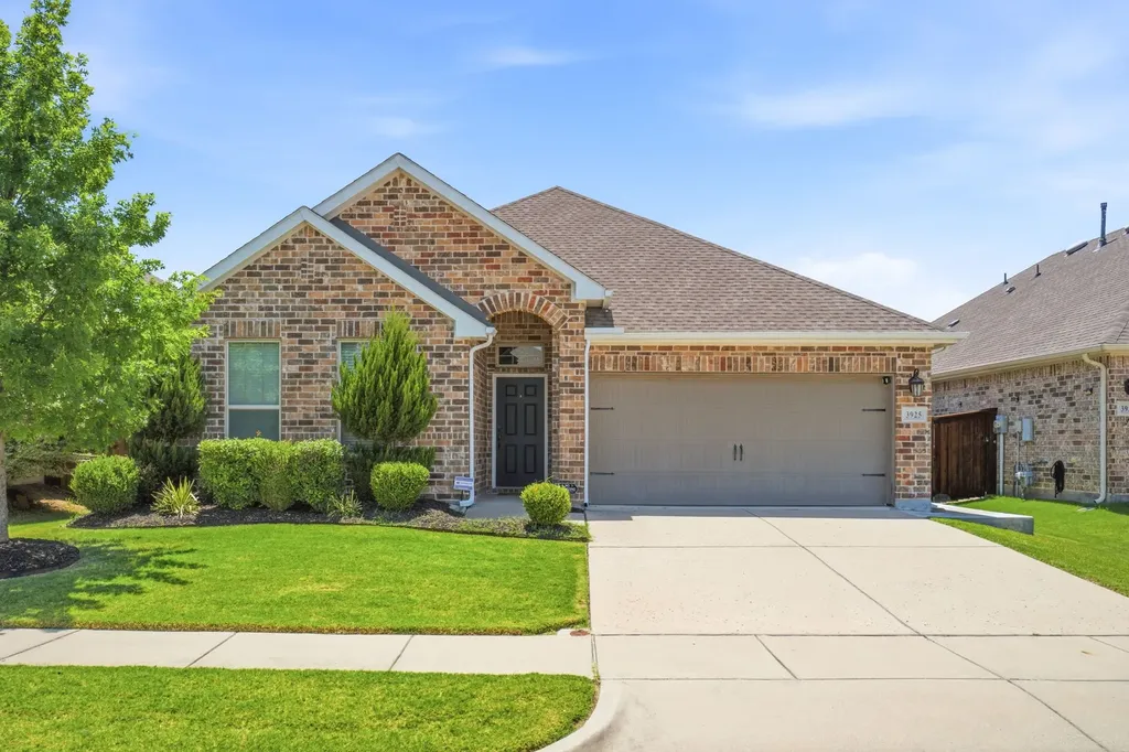 3925 Sunflower Drive Aubrey TX 76227