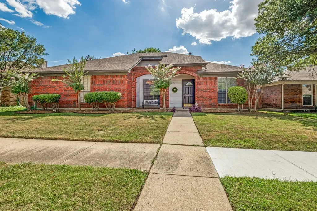 319 Parkwood Lane Coppell TX 75019