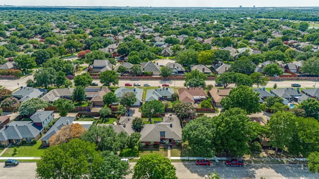 319 Parkwood Lane Coppell TX 75019