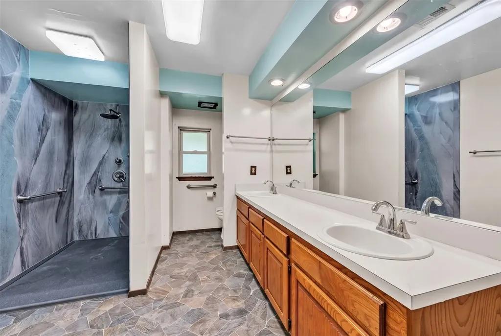 116 George Court Springtown TX 76082