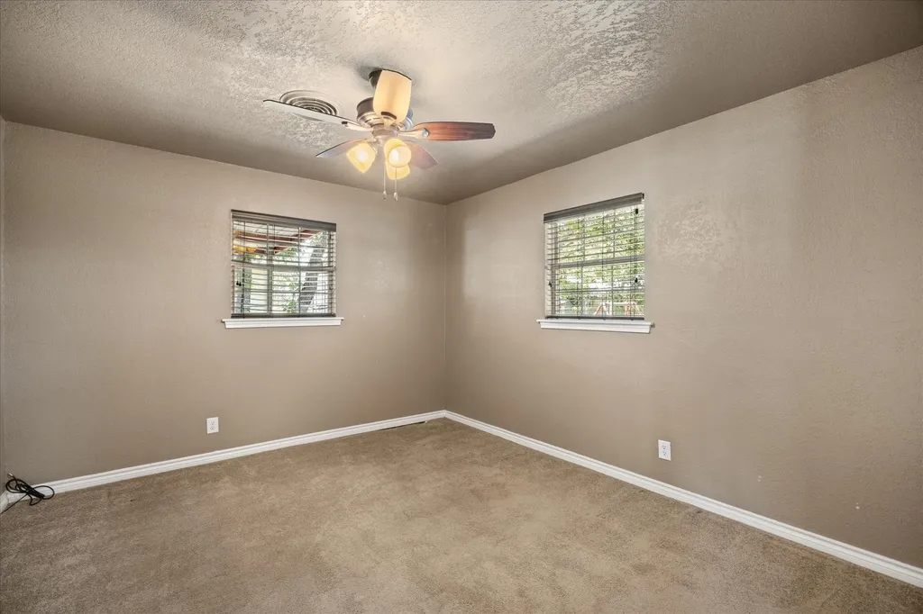 675 W Elm Street Stephenville TX 76401