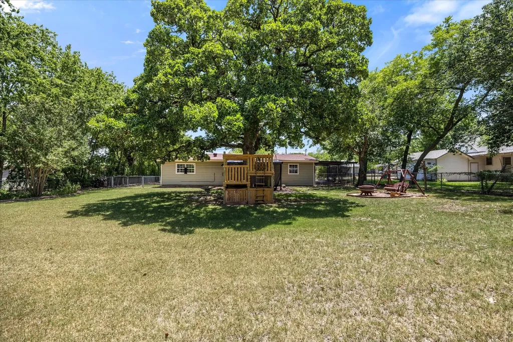 675 W Elm Street Stephenville TX 76401