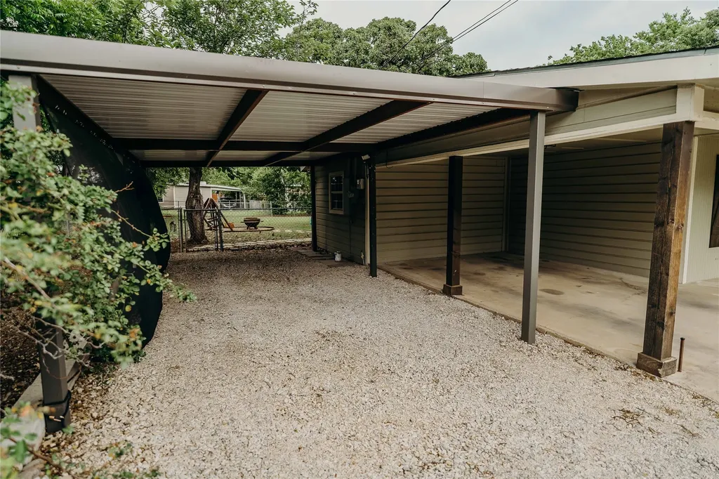 675 W Elm Street Stephenville TX 76401
