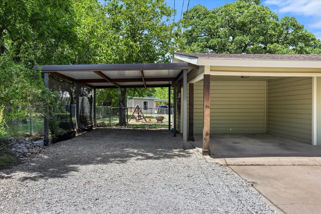675 W Elm Street Stephenville TX 76401