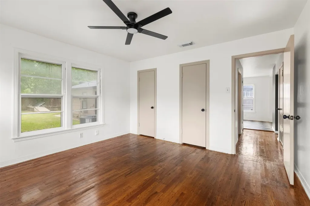 829 Yale Street River Oaks TX 76114