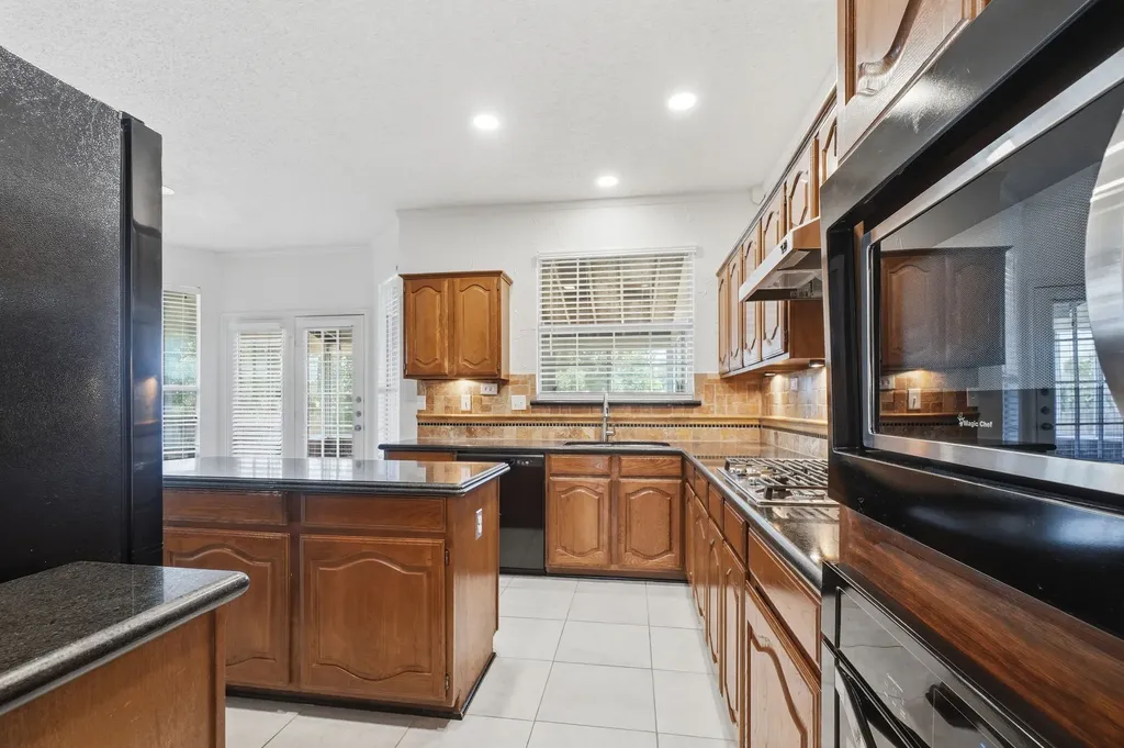 7840 Clover Leaf Drive North Richland Hills TX 76182