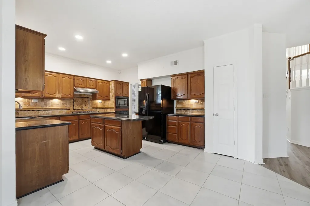 7840 Clover Leaf Drive North Richland Hills TX 76182