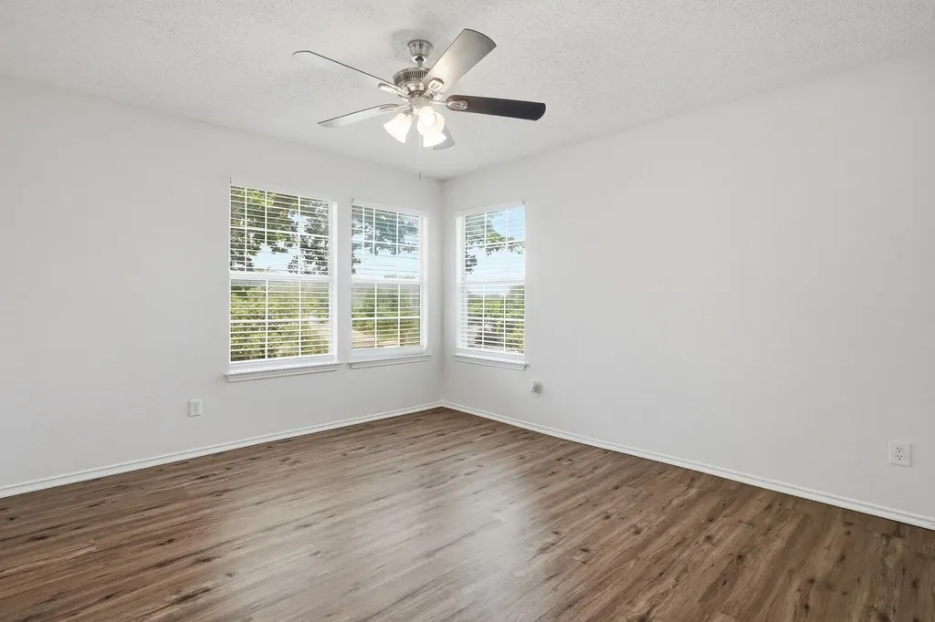7840 Clover Leaf Drive North Richland Hills TX 76182