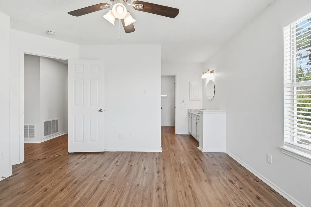 7840 Clover Leaf Drive North Richland Hills TX 76182