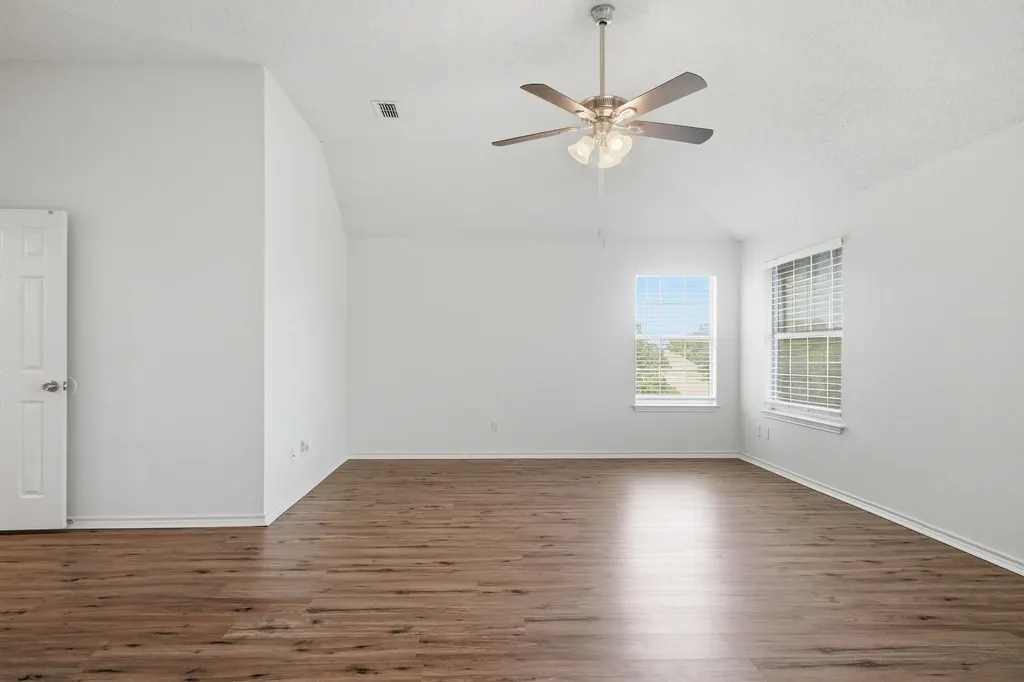 7840 Clover Leaf Drive North Richland Hills TX 76182