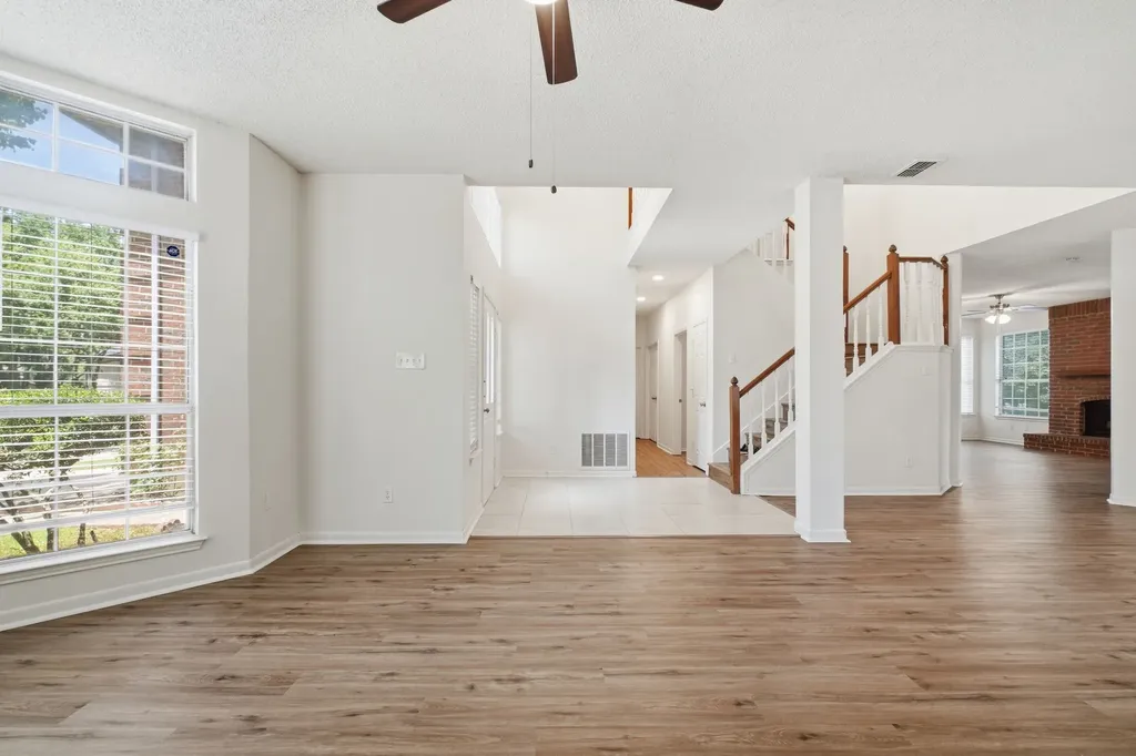 7840 Clover Leaf Drive North Richland Hills TX 76182