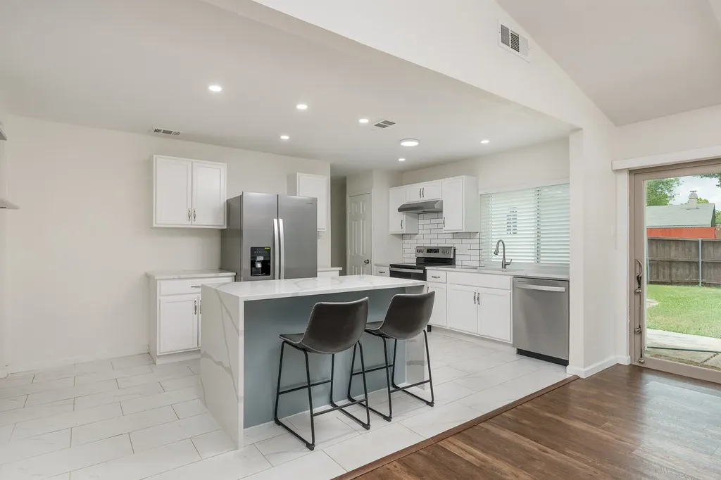 3121 Charter Oak Drive Plano TX 75074