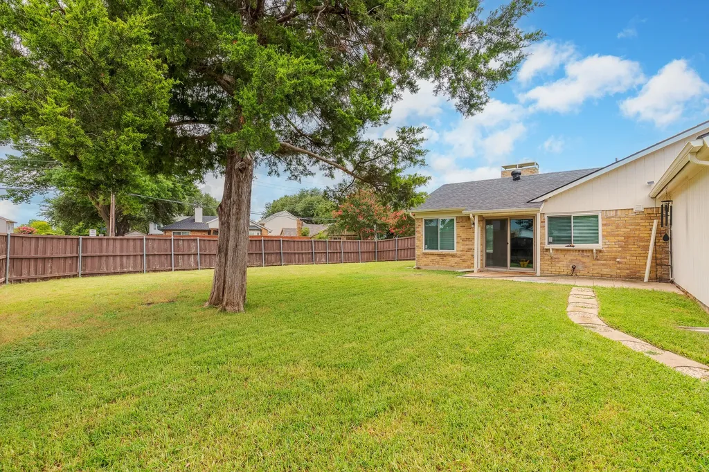 3121 Charter Oak Drive Plano TX 75074