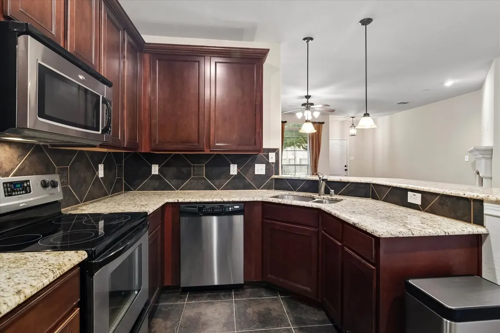 5566 Grosseto Drive Frisco TX 75034