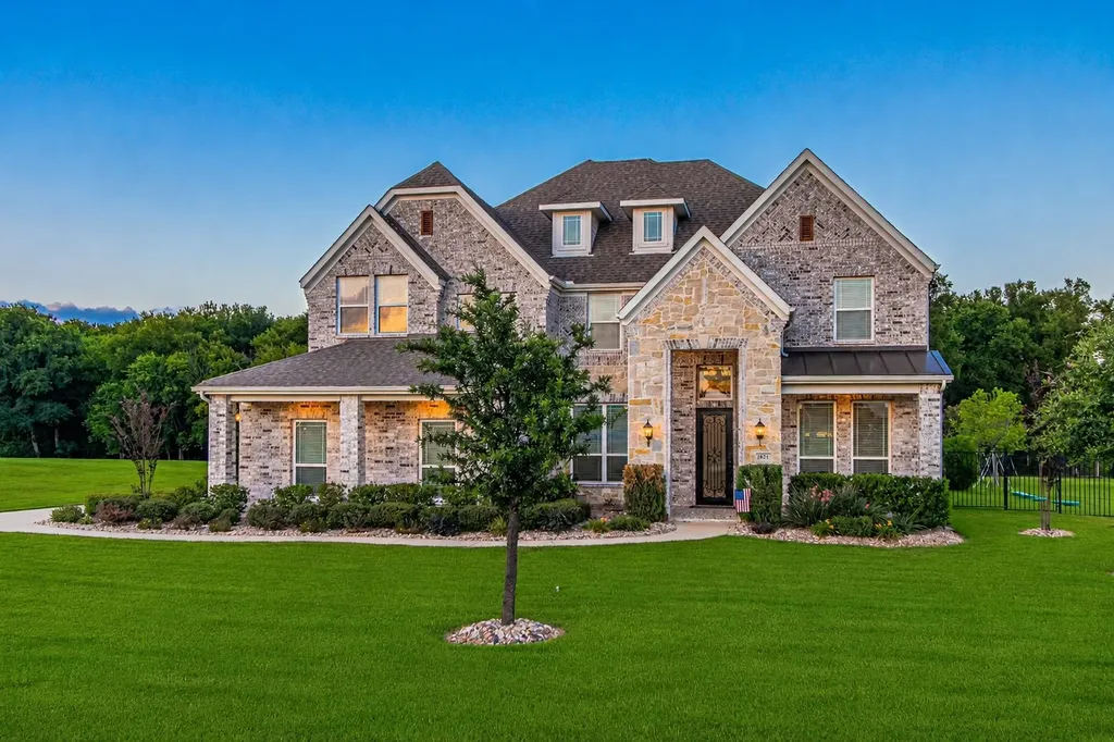 1821 Lincoln Road Lucas TX 75002