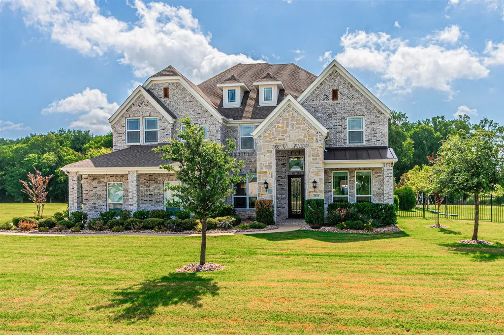 1821 Lincoln Road Lucas TX 75002