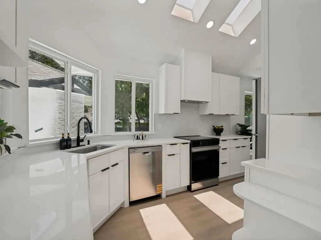 1202 Quail Hollow Drive Garland TX 75043