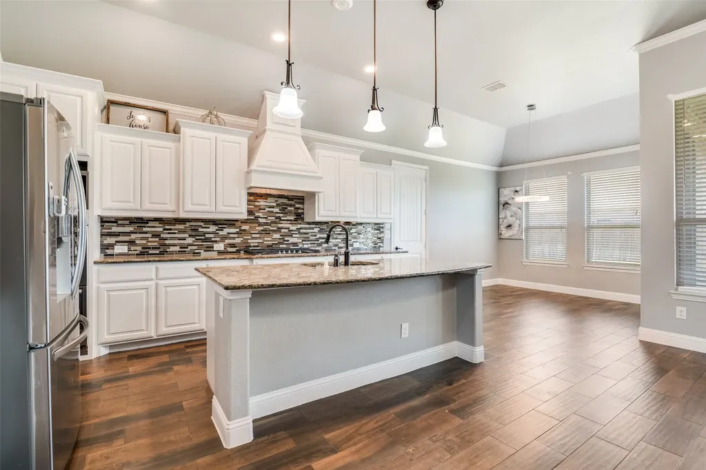 9615 Edgeway Circle Rowlett TX 75089
