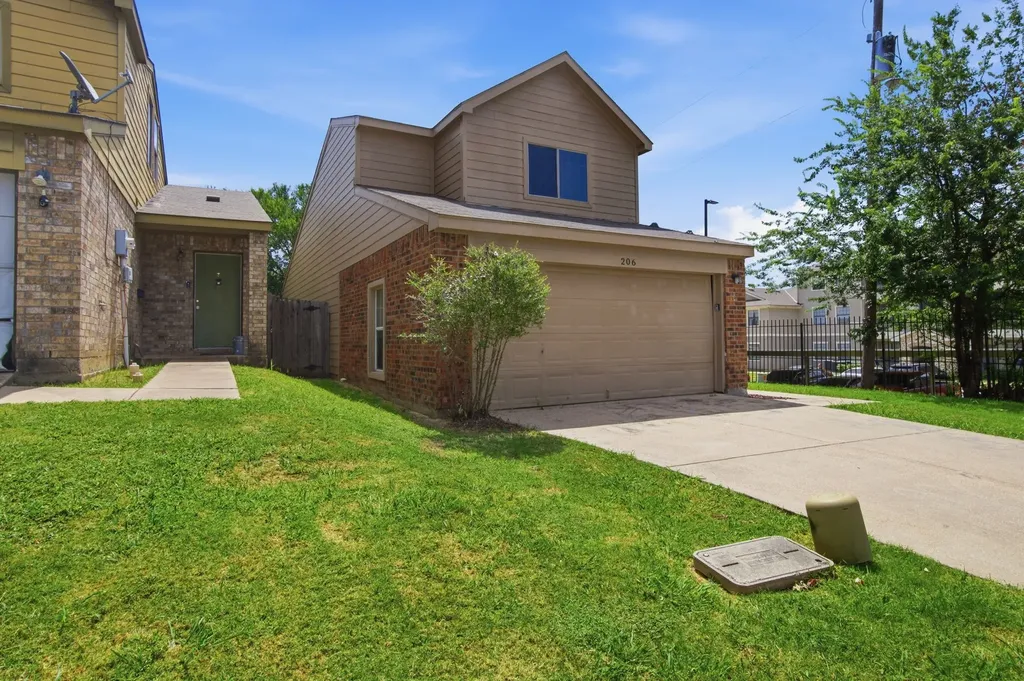 206 River Rock Drive Dallas TX 75217