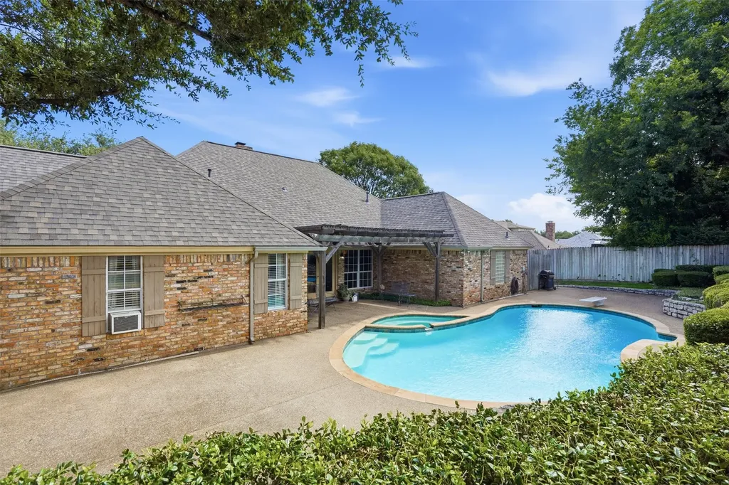 907 Hemphill Drive Cleburne TX 76033