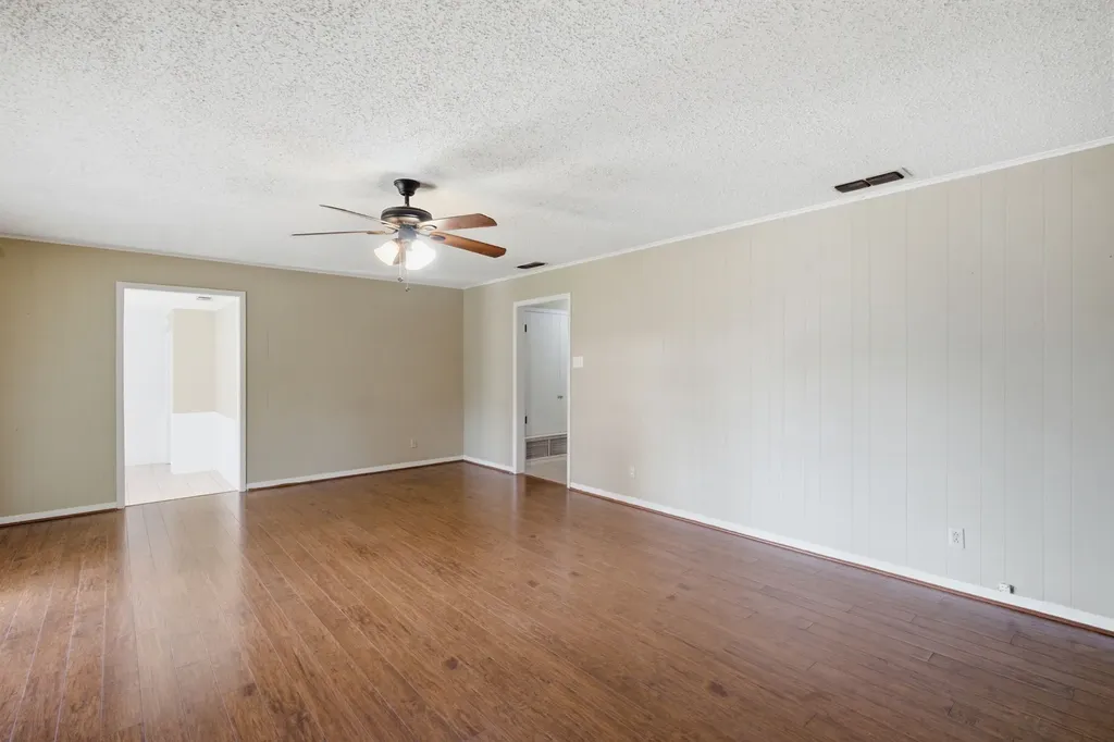 1109 N Lillian Street Stephenville TX 76401
