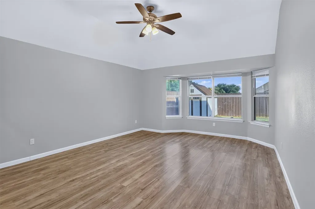 308 Hardeman Boulevard Justin TX 76247