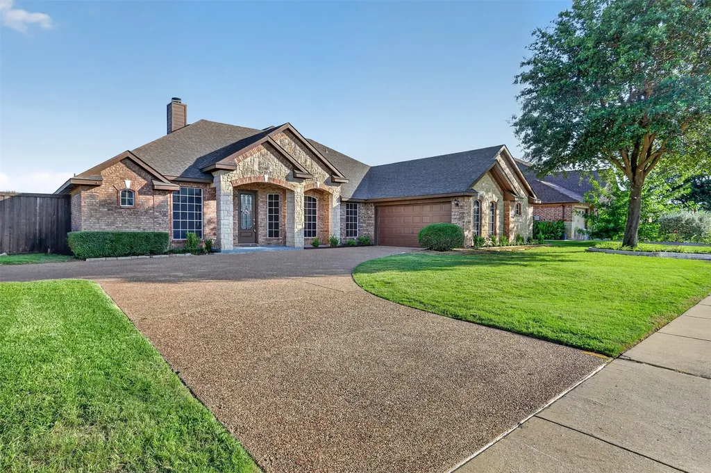 308 Hardeman Boulevard Justin TX 76247