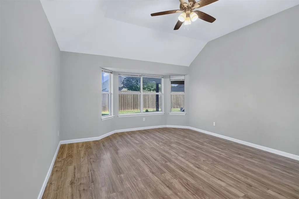 308 Hardeman Boulevard Justin TX 76247