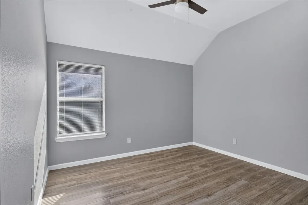 308 Hardeman Boulevard Justin TX 76247